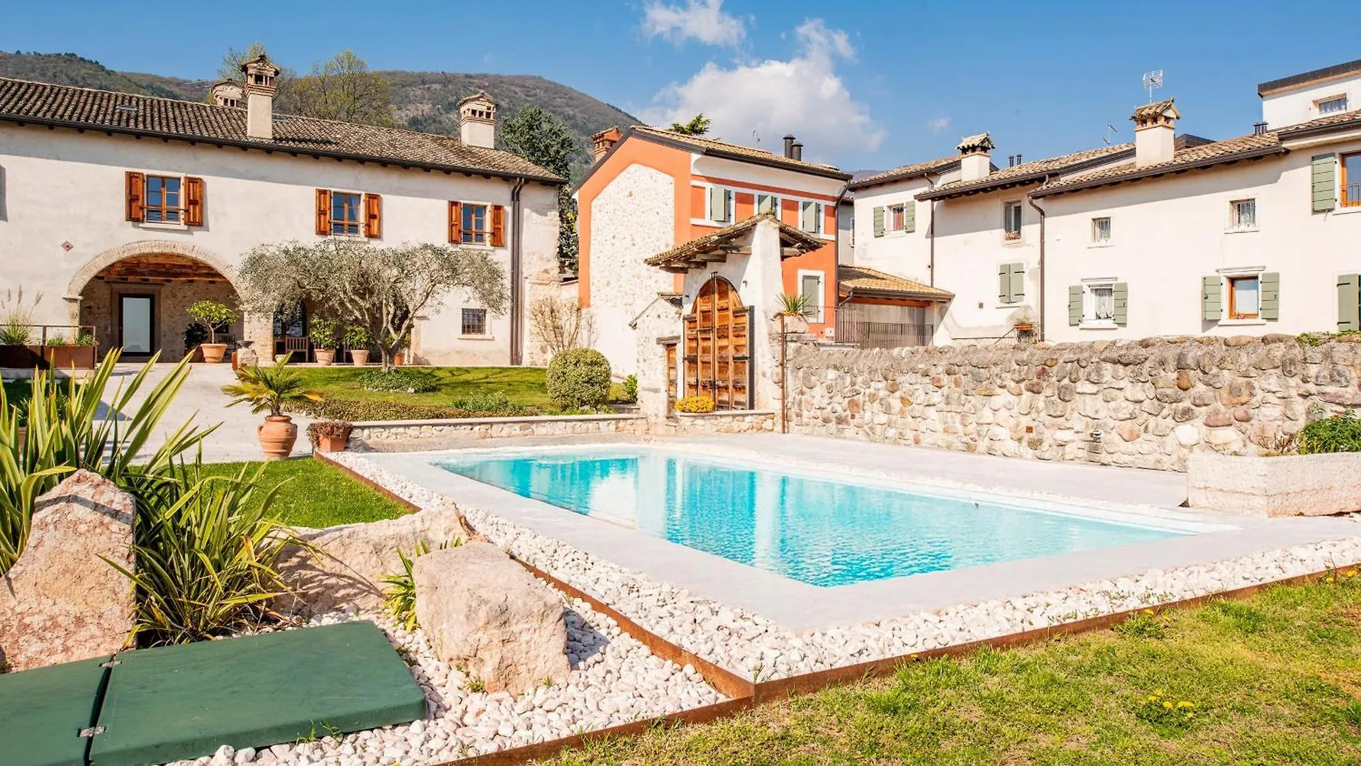 Casale Toscana Costermano sul Garda