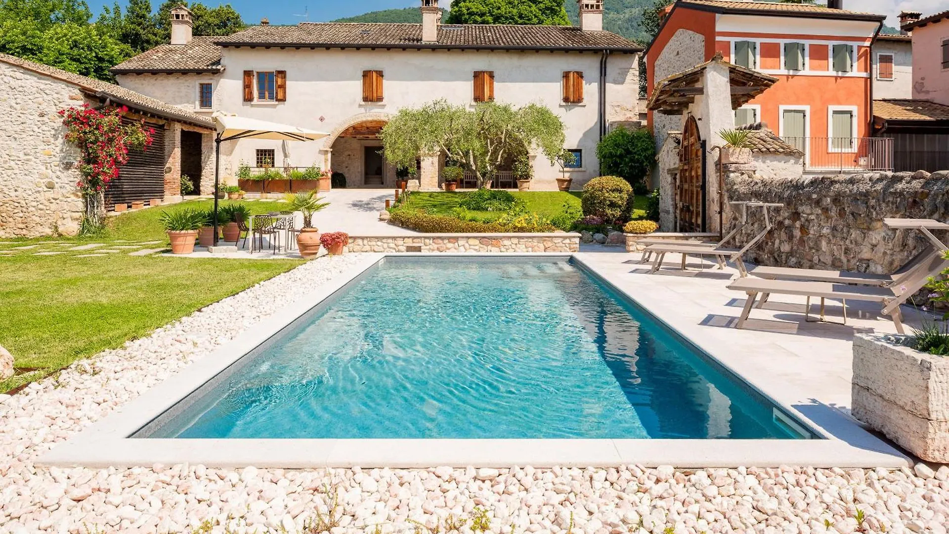Apartment Casale Toscana Costermano sul Garda